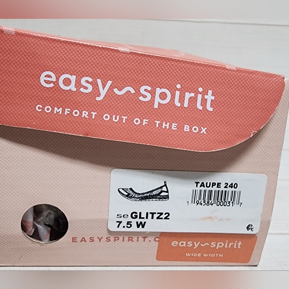 New Easy Spirit Glitz Walking Shoes in Taupe Size 7.5 WW - Picture 11 of 12